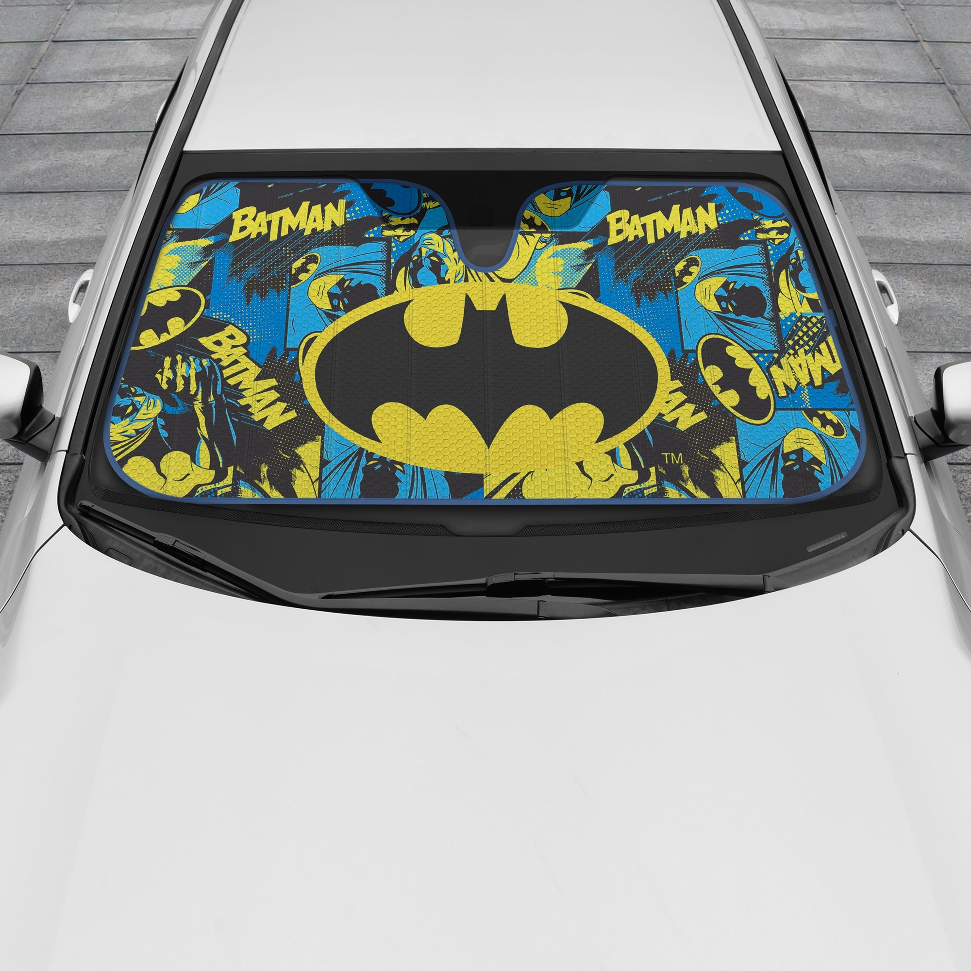 Warner Bros DC Comics Batman Front Windshield Sunshade (58" x 27")